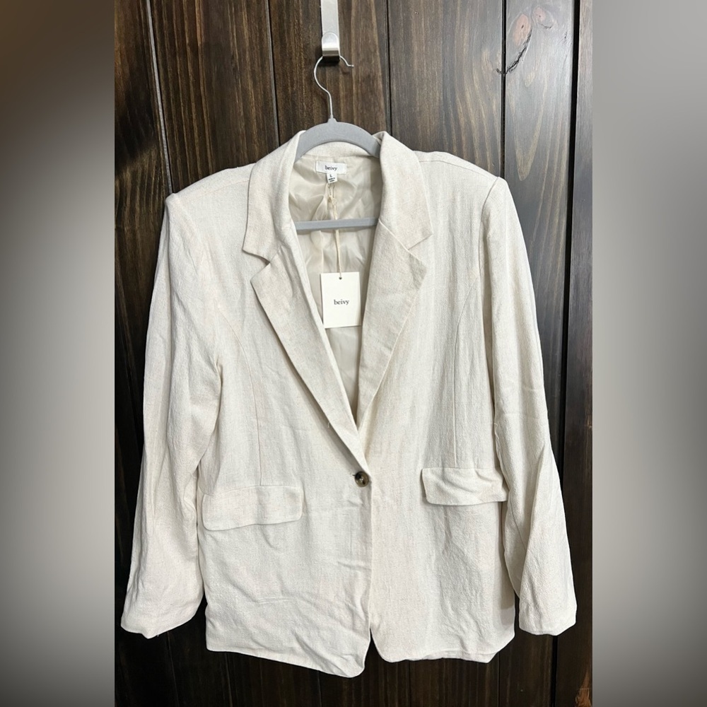 Beivy Brand Linen-Blend Cream Blazer Size: Large-New With Tags-from The Buckle - Picture 6 of 15